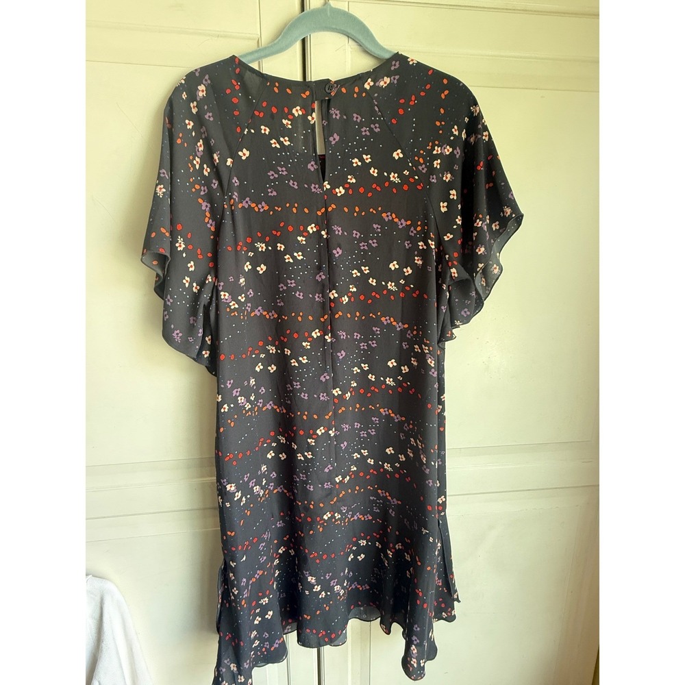Cabi Womens Floral Flutter Sleeve Shift Dress Black Multi Color Ruffle Hem M - Picture 3 of 10